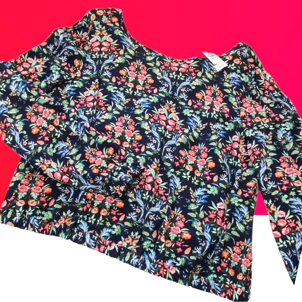 NWT Loft Navy Floral top w/faux wrap back - Picture 2 of 12